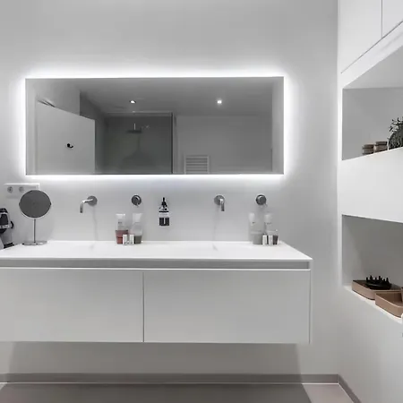 Bright King With Shared Bathroom At Zuid Amszterdam